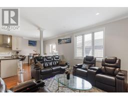 6621 NAVIN CRESCENT - 12