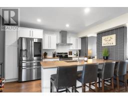 5 - 727 APRICOT DRIVE - 16