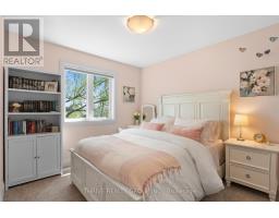 5 - 727 APRICOT DRIVE - 31