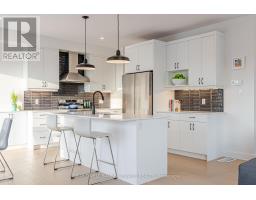 899 UPPERPOINT AVENUE - 15