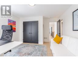 899 UPPERPOINT AVENUE - 28