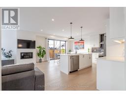 899 UPPERPOINT AVENUE - 6