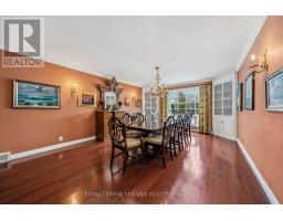 1104 THE PARKWAY - 17