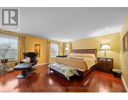 1104 THE PARKWAY - 20