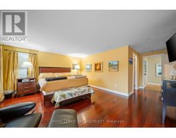 1104 THE PARKWAY - 21