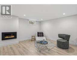 1104 THE PARKWAY - 34