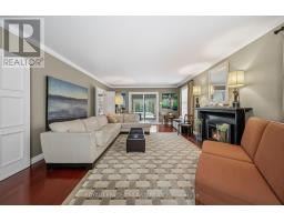 1104 THE PARKWAY - 6