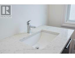 1053 RICHMOND STREET - 40