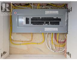 137 PROCTOR STREET - 34