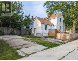 137 PROCTOR STREET - 35