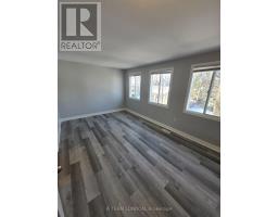 4 - 39 REGINA STREET - 17