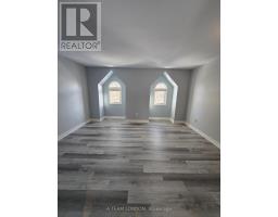 4 - 39 REGINA STREET - 22