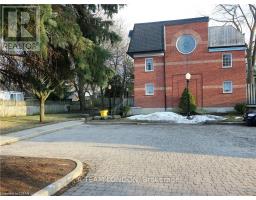 4 - 39 REGINA STREET - 33