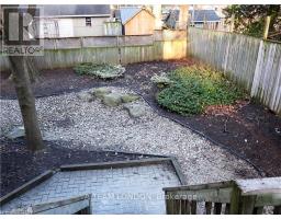 4 - 39 REGINA STREET - 34