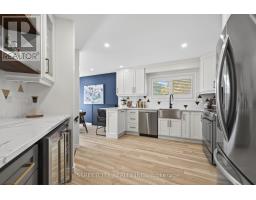 2 - 152 ALBERT STREET - 11