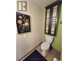 48 LUTON CRESCENT - 11