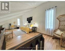 48 LUTON CRESCENT - 5