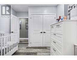 3 MARY STREET E - 13