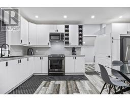 3 MARY STREET E - 15