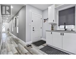 3 MARY STREET E - 17