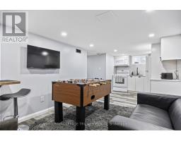 3 MARY STREET E - 23