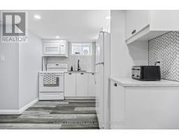 3 MARY STREET E - 25