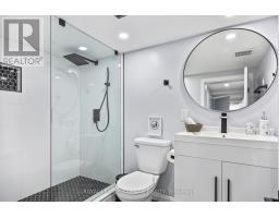 3 MARY STREET E - 26