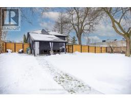 3 MARY STREET E - 33