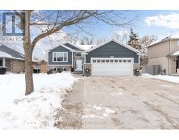 42 FIELDSTONE CRESCENT - 1