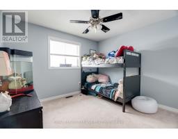 42 FIELDSTONE CRESCENT - 18