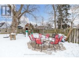 42 FIELDSTONE CRESCENT - 34