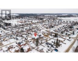 42 FIELDSTONE CRESCENT - 36