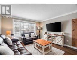 42 FIELDSTONE CRESCENT - 6