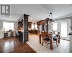 42 FIELDSTONE CRESCENT - 8