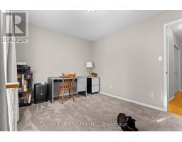 44 - 601 GRENFELL DRIVE - 16