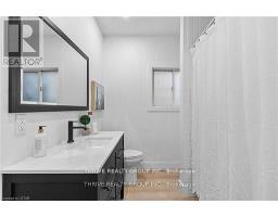 888 QUEENS AVENUE - 21