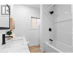 888 QUEENS AVENUE - 22