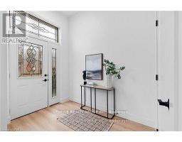 888 QUEENS AVENUE - 4