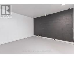 10 - 166 SOUTHDALE ROAD W - 37