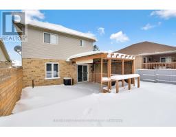 16 FALCONRIDGE COURT - 23