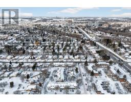 8 - 189 HOMESTEAD CRESCENT - 37