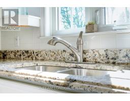 12 HUNTINGTON TERRACE - 13