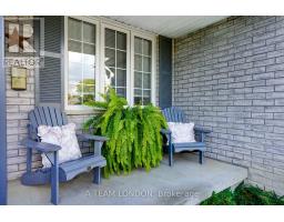 12 HUNTINGTON TERRACE - 3