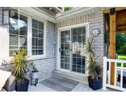 12 HUNTINGTON TERRACE - 30