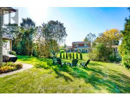 12 HUNTINGTON TERRACE - 43