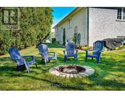 12 HUNTINGTON TERRACE - 44