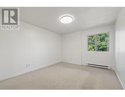 92 - 144 CONWAY DRIVE - 21