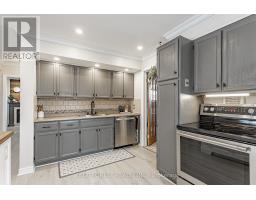 17 GRAHAM CRESCENT - 11