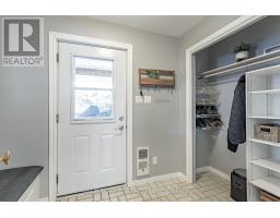 17 GRAHAM CRESCENT - 12