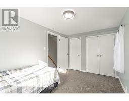 17 GRAHAM CRESCENT - 19